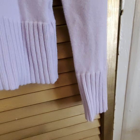 Carlson purple sweater - Picture 4 of 4